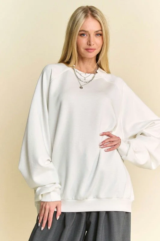 Davi & Dani Round Neck Raglan Sleeve Sweatshirt In White Warm Hoodie Sweatshirt Style