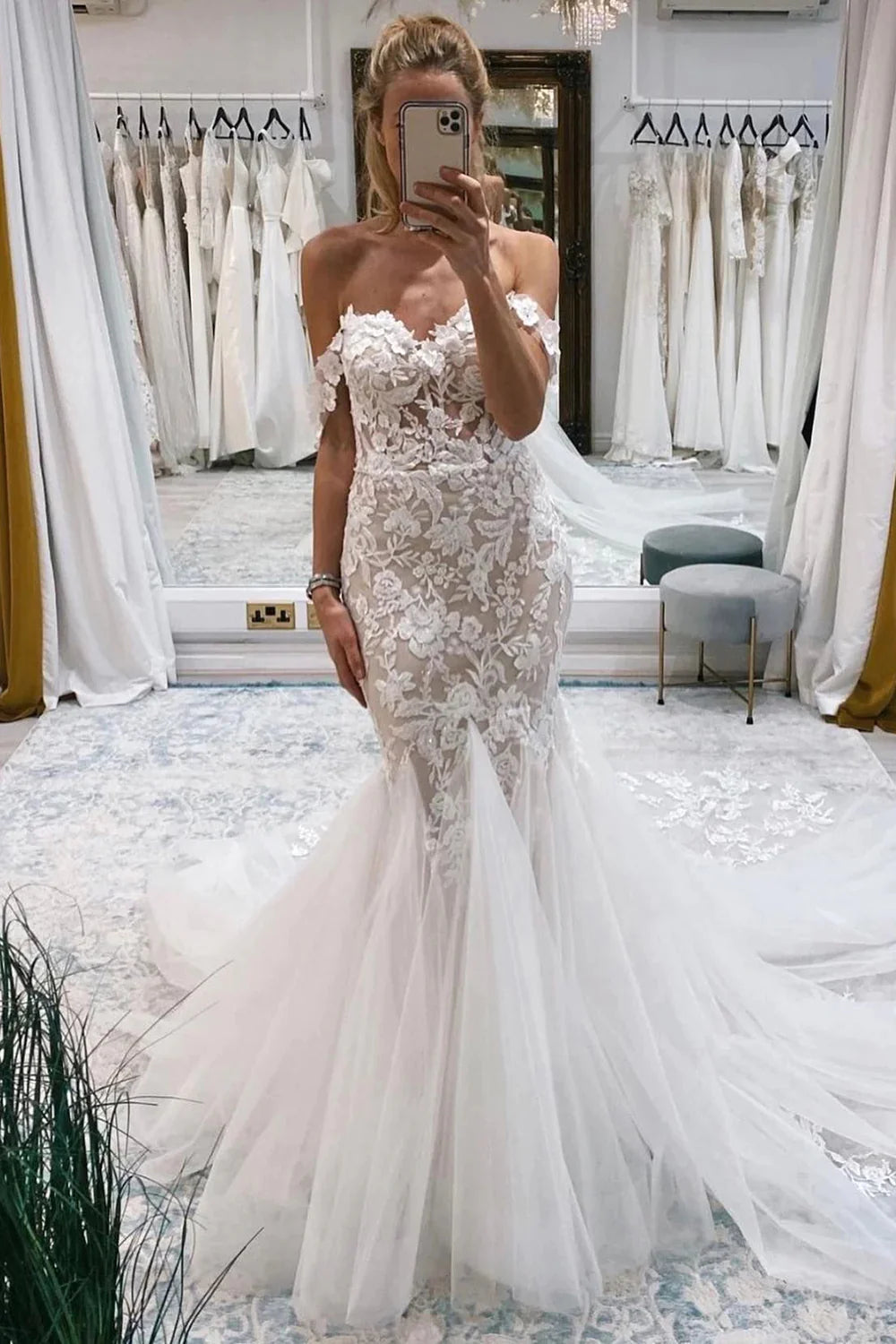 Strapless wedding dressesIvory Off the Shoulder Long Lace Mermaid Wedding Dress Sleeveless Bridal Gown