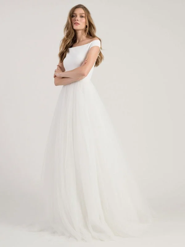 Designer wedding dressesWhite Simple Wedding Dress A-Line Bateau Neck Off-Shoulder Sleeveless Natural Waistline Pleated Tulle Bridal Dresses Simple Wedding Gown