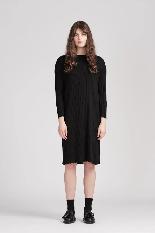 Breathable unclassified dressesFrom Knitwear Bridget Dress - Black Pepper Breathable unclassified dresses